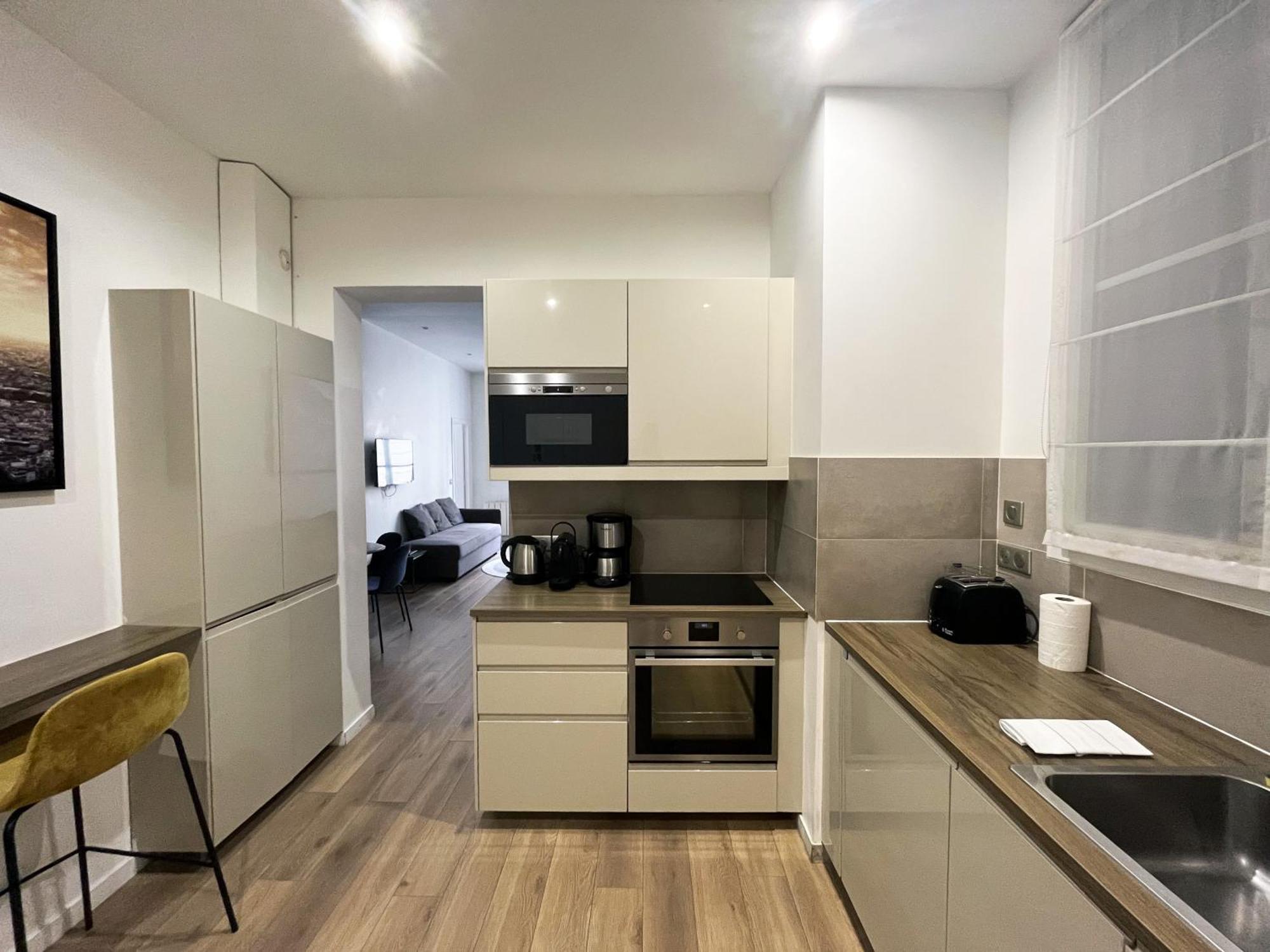 64-Luxury Flat Champs Elysees Париж Екстериор снимка