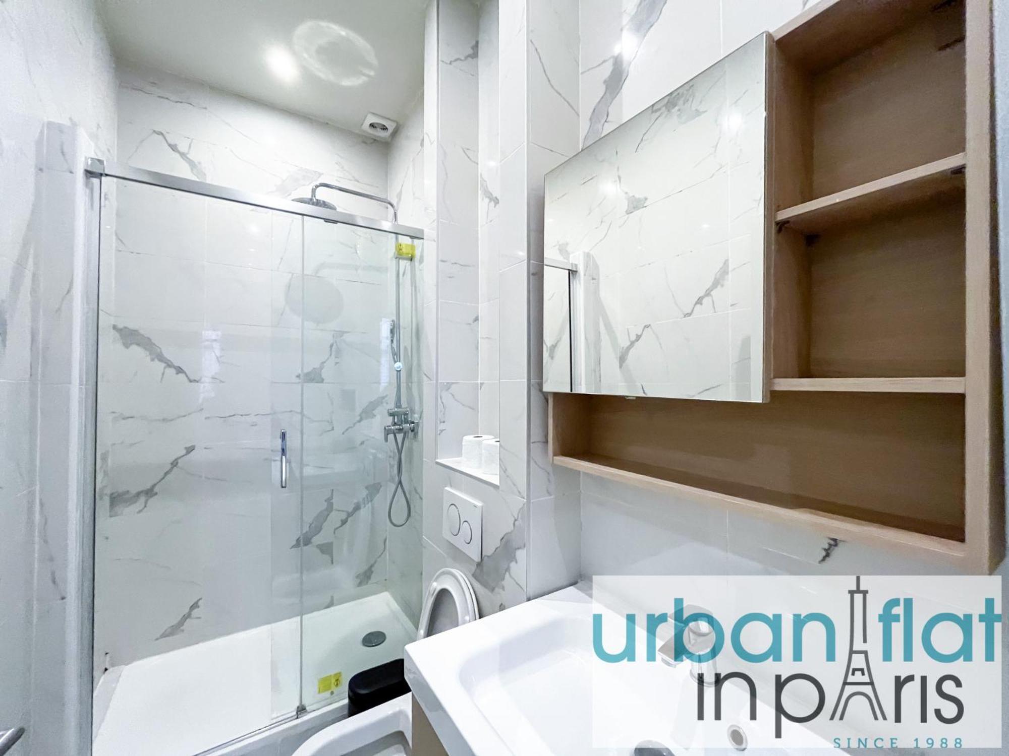 64-Luxury Flat Champs Elysees Париж Екстериор снимка
